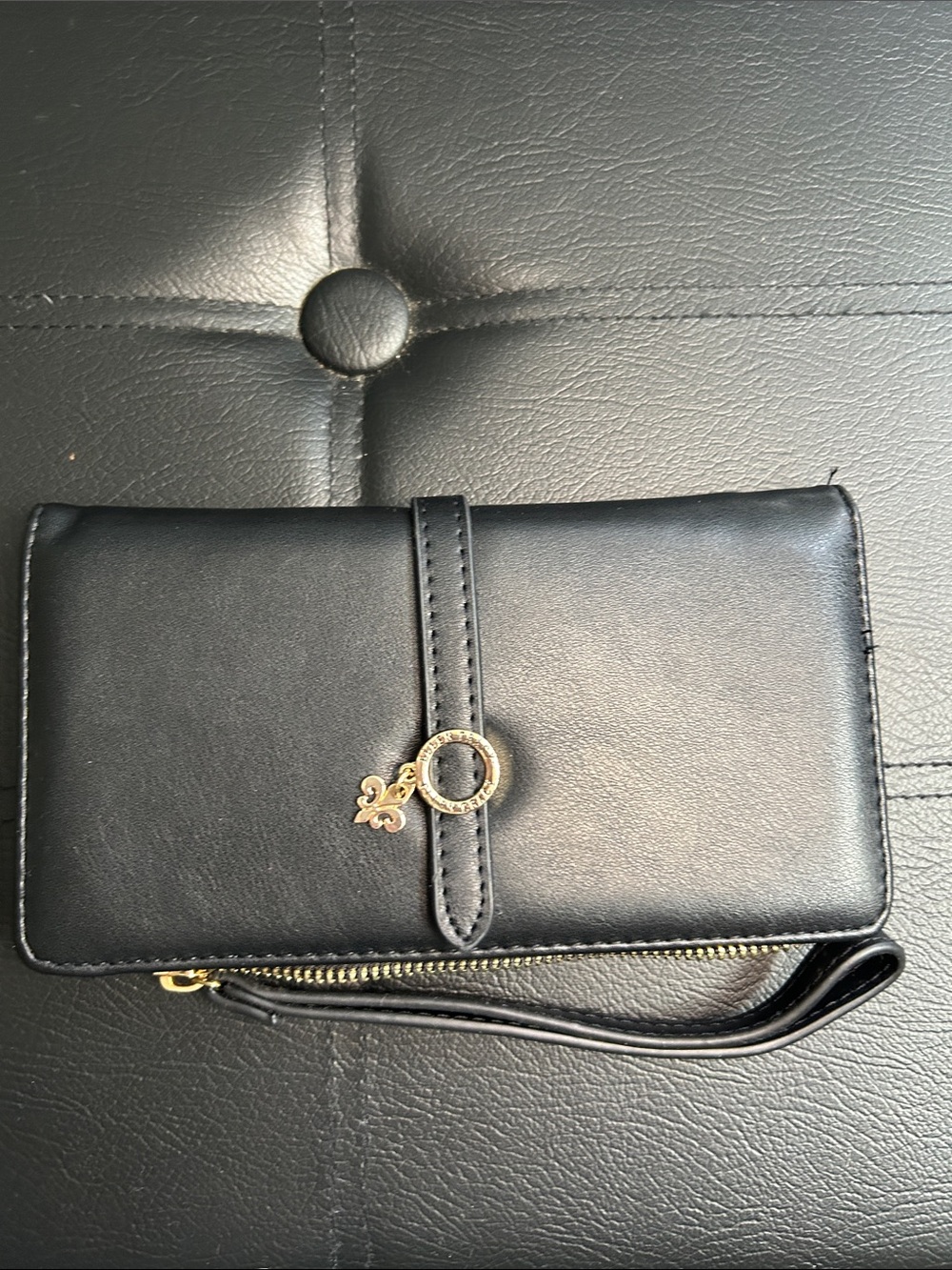 Ellen Tracy Wristlet Wallet with charm